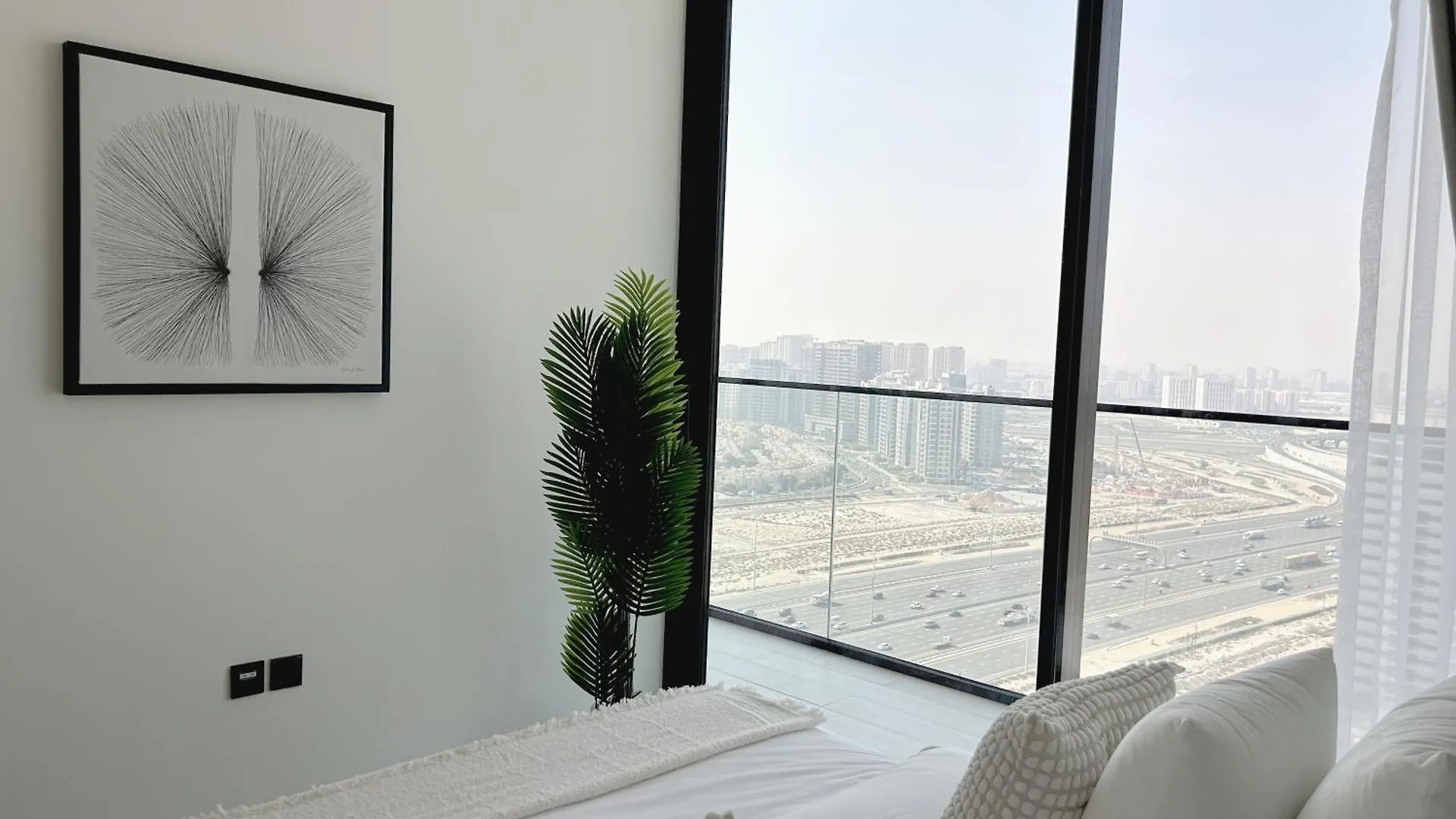 Brand New 1-Bhk In Jvc - Huge Balcony - Fully Eqpt Apartment Dubai
