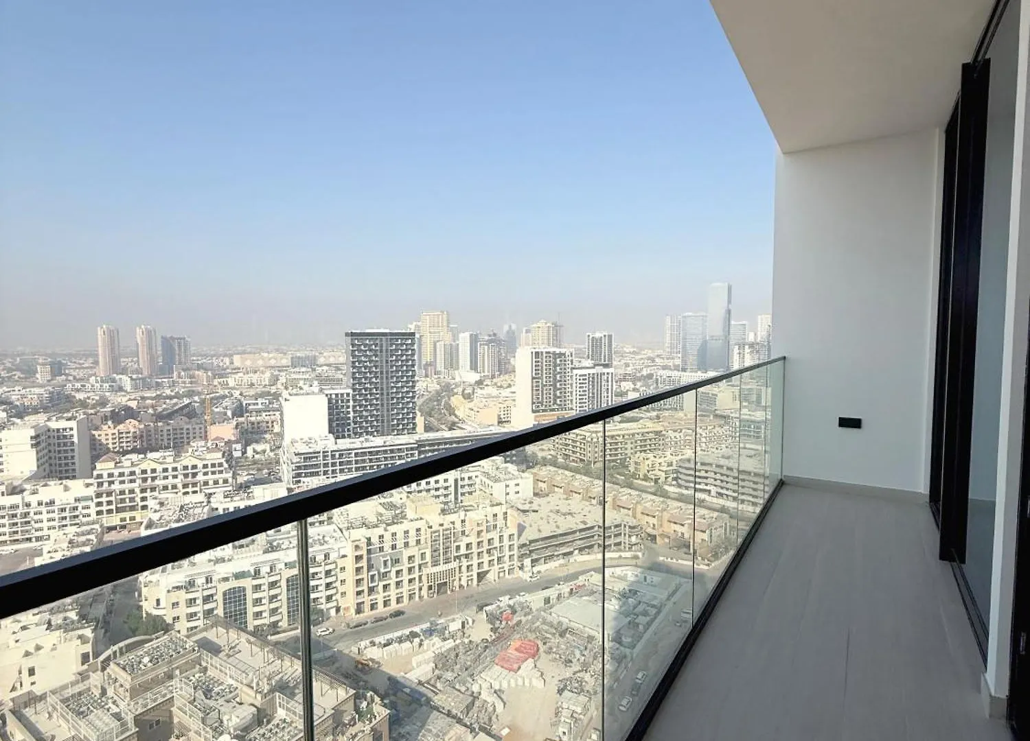 Brand New 1-Bhk In Jvc - Huge Balcony - Fully Eqpt Apartment Dubai