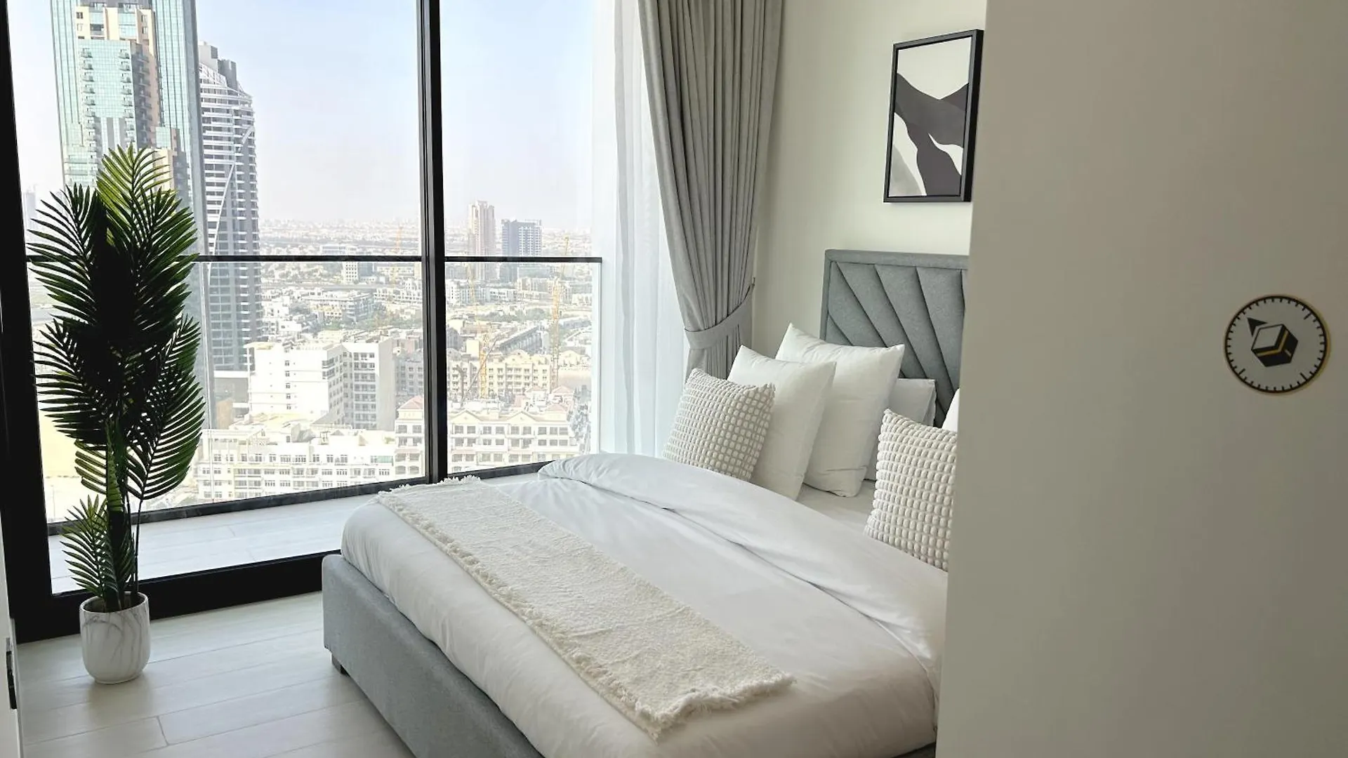 Brand New 1-Bhk In Jvc - Huge Balcony - Fully Eqpt Apartment Dubai