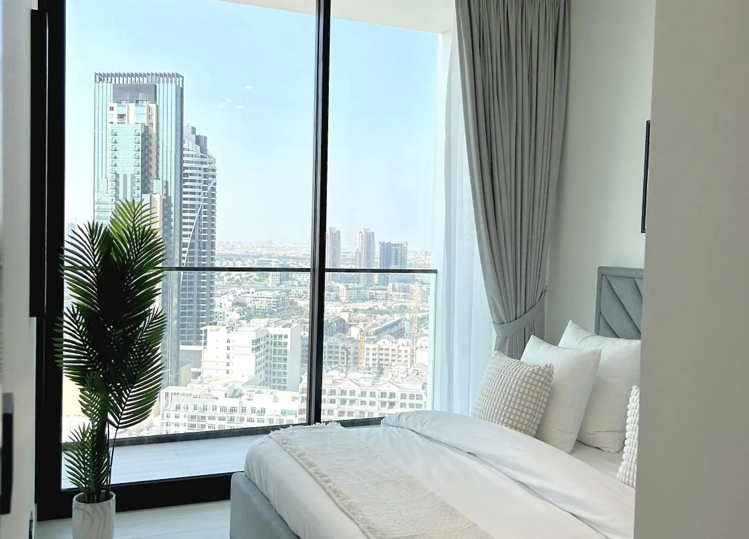 Brand New 1-Bhk In Jvc - Huge Balcony - Fully Eqpt Apartment Dubai 0*,  United Arab Emirates