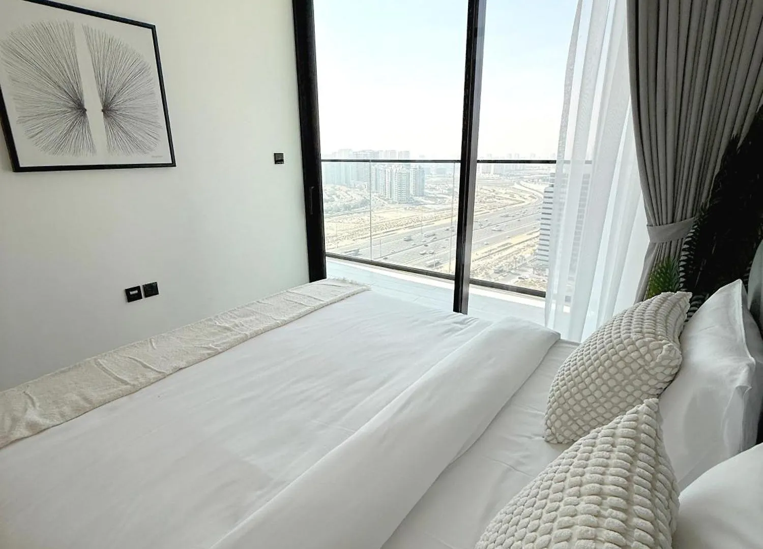 Brand New 1-Bhk In Jvc - Huge Balcony - Fully Eqpt Apartment Dubai